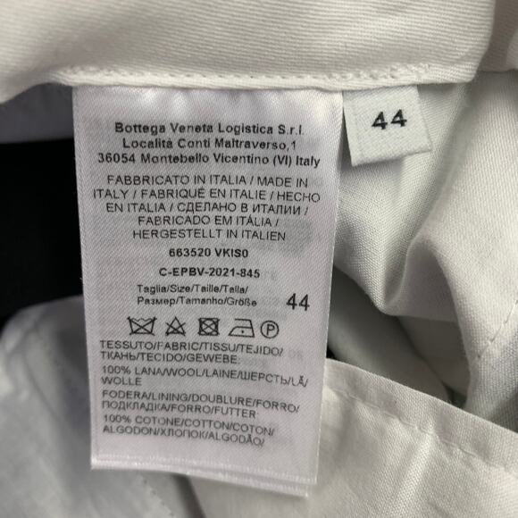 BOTTEGA VENETA Size M Black Wool Flat Front Wide Leg Shorts - Picture 5 of 6